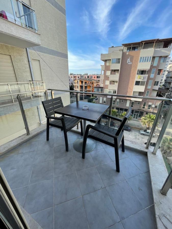 Sea View Apartement Durres Bagian luar foto